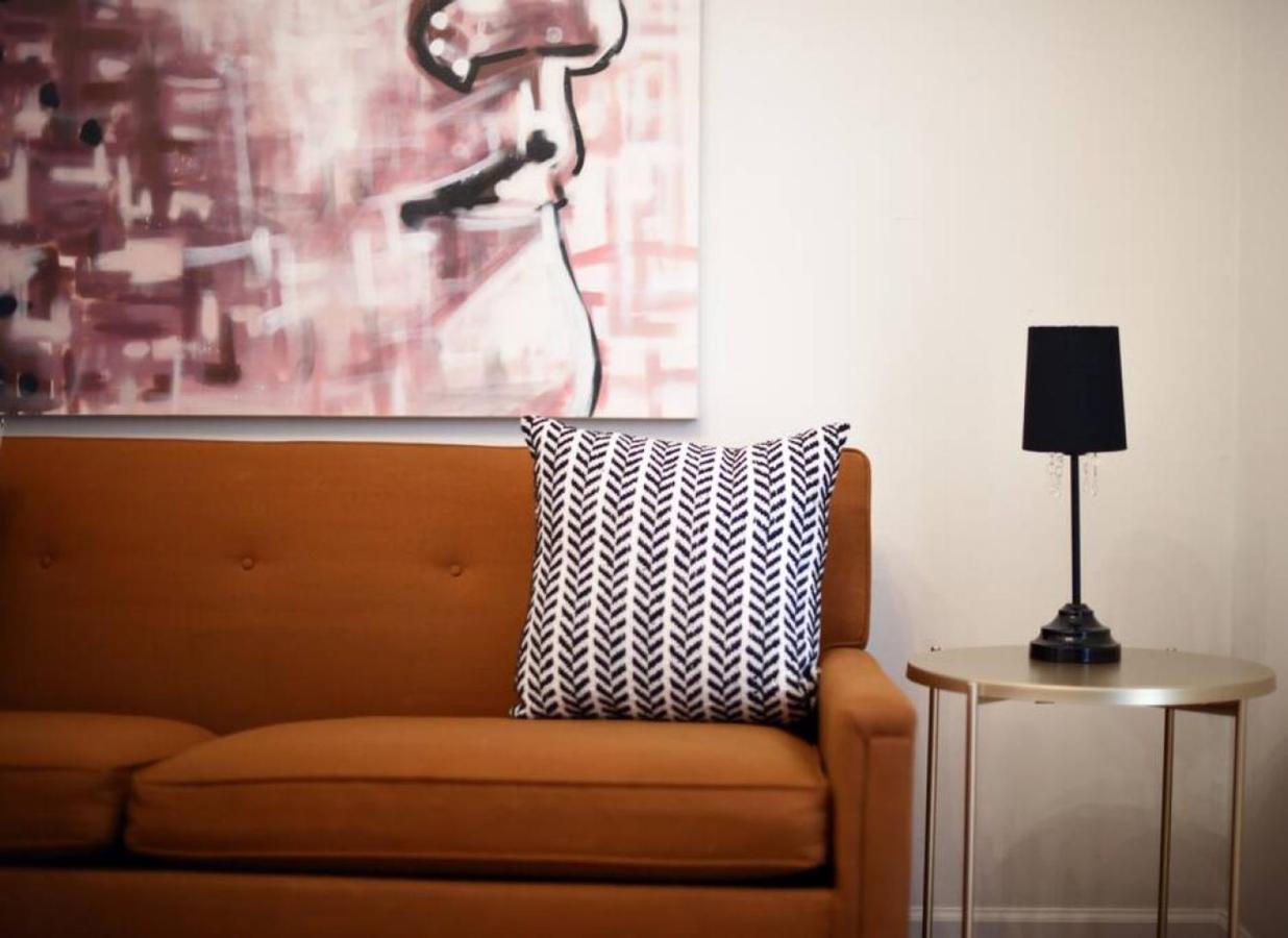 Hostwise - The Raymer - Famous Artist Home, Driveway Parking, Fire Pit Ferienhaus *